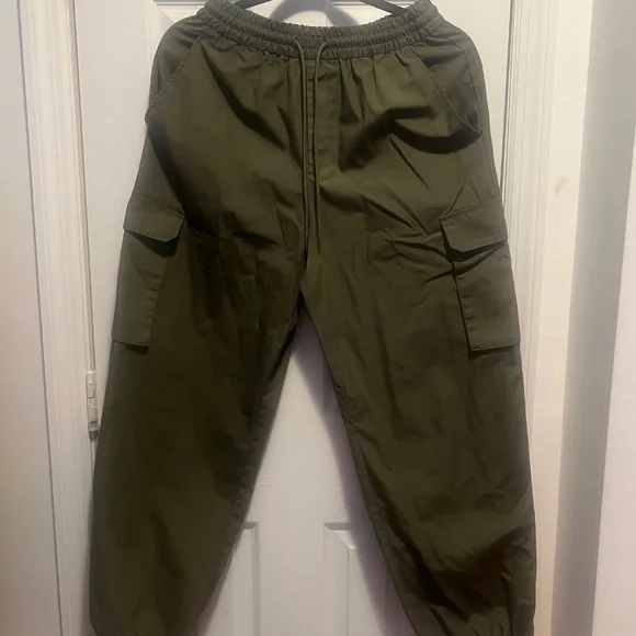 Gu olive  Green Cargo Pants - Picture 3 of 4